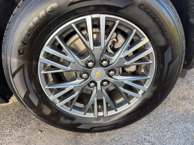 Used 2024 Chevrolet Traverse LT FWD image 4