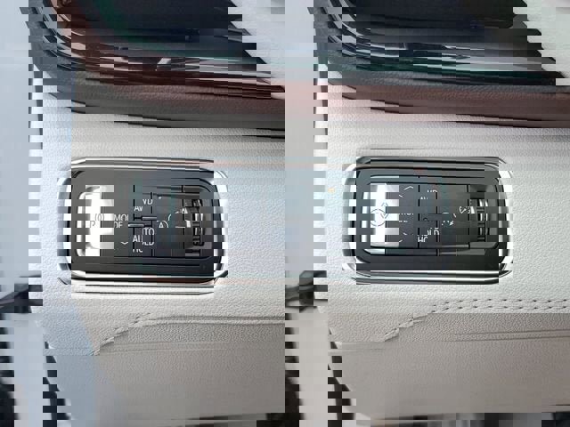 New 2026 Buick Enclave Avenir w/ Super Cruise Package AWD/4WD image 30