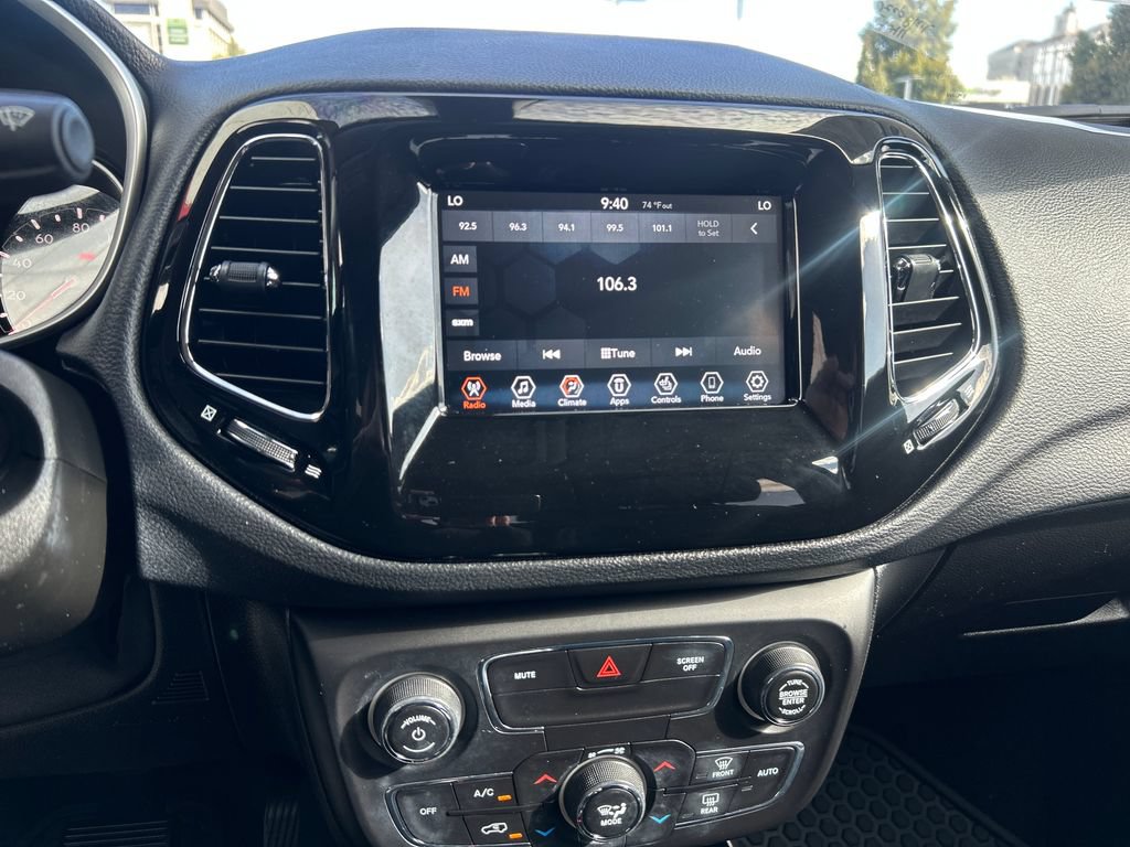Used 2019 Jeep Compass Latitude AWD/4WD image 21