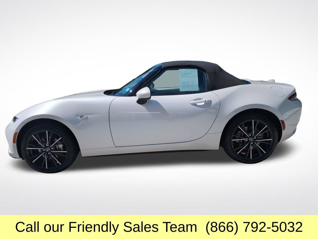 Used 2024 MAZDA MX-5 Miata Grand Touring RWD image 2