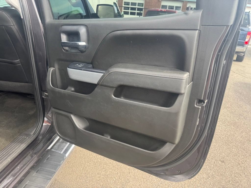 Used 2016 Chevrolet Silverado 1500 LTZ w/ LTZ Plus Package AWD/4WD image 23