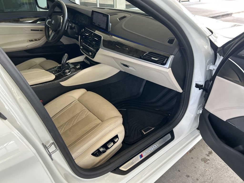 Used 2019 BMW M550i xDrive w/ Dynamic Handling Package AWD/4WD image 28