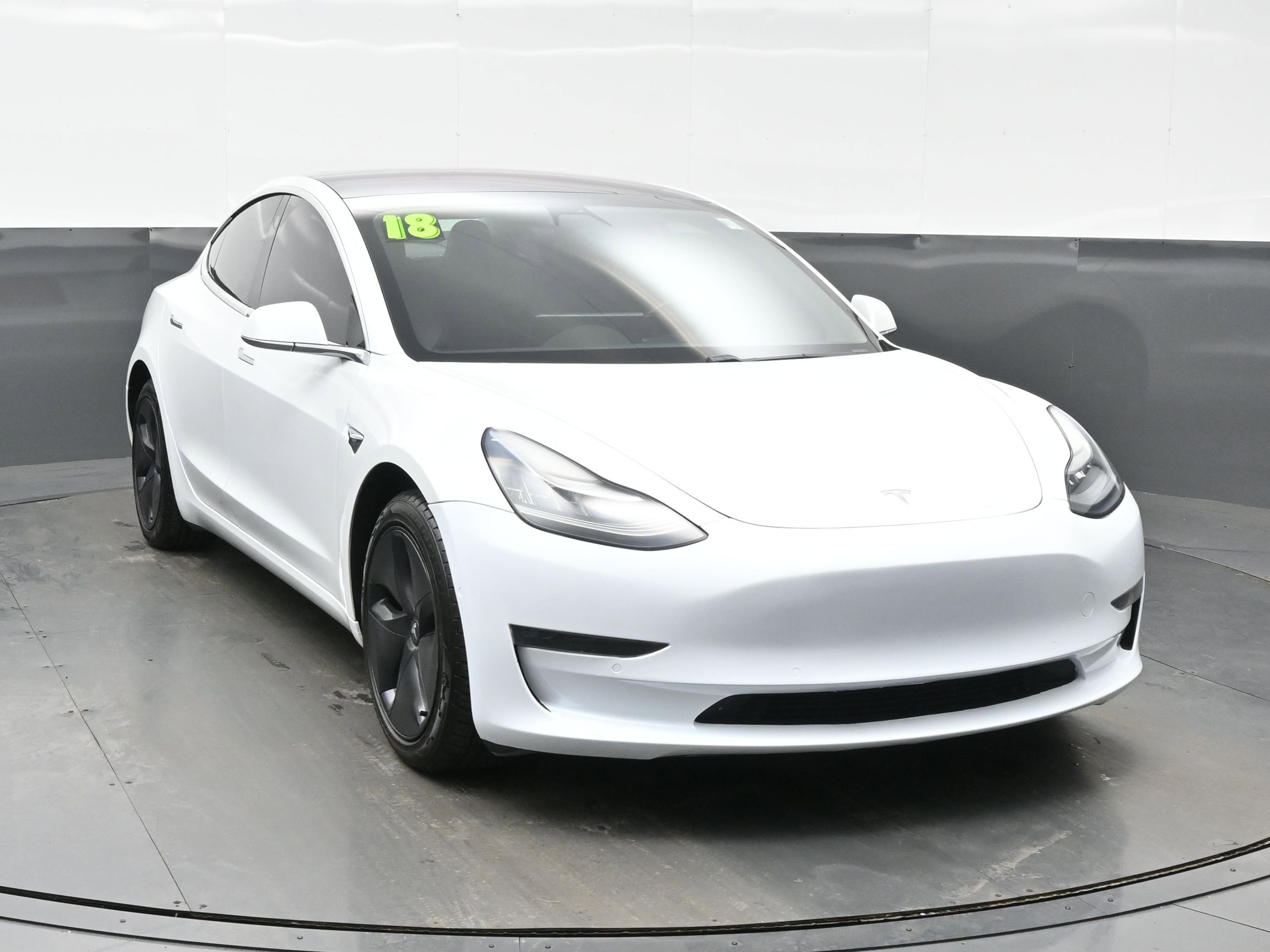 Used 2018 Tesla Model 3 Long Range image 8
