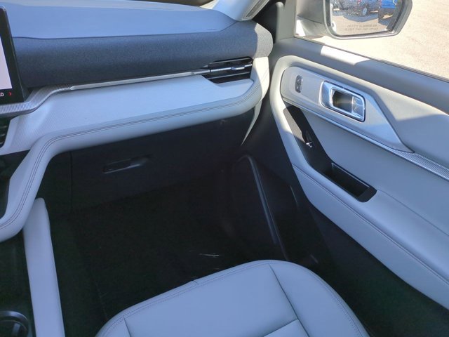 New 2026 Ford Explorer Active w/ Active Comfort Package image 17