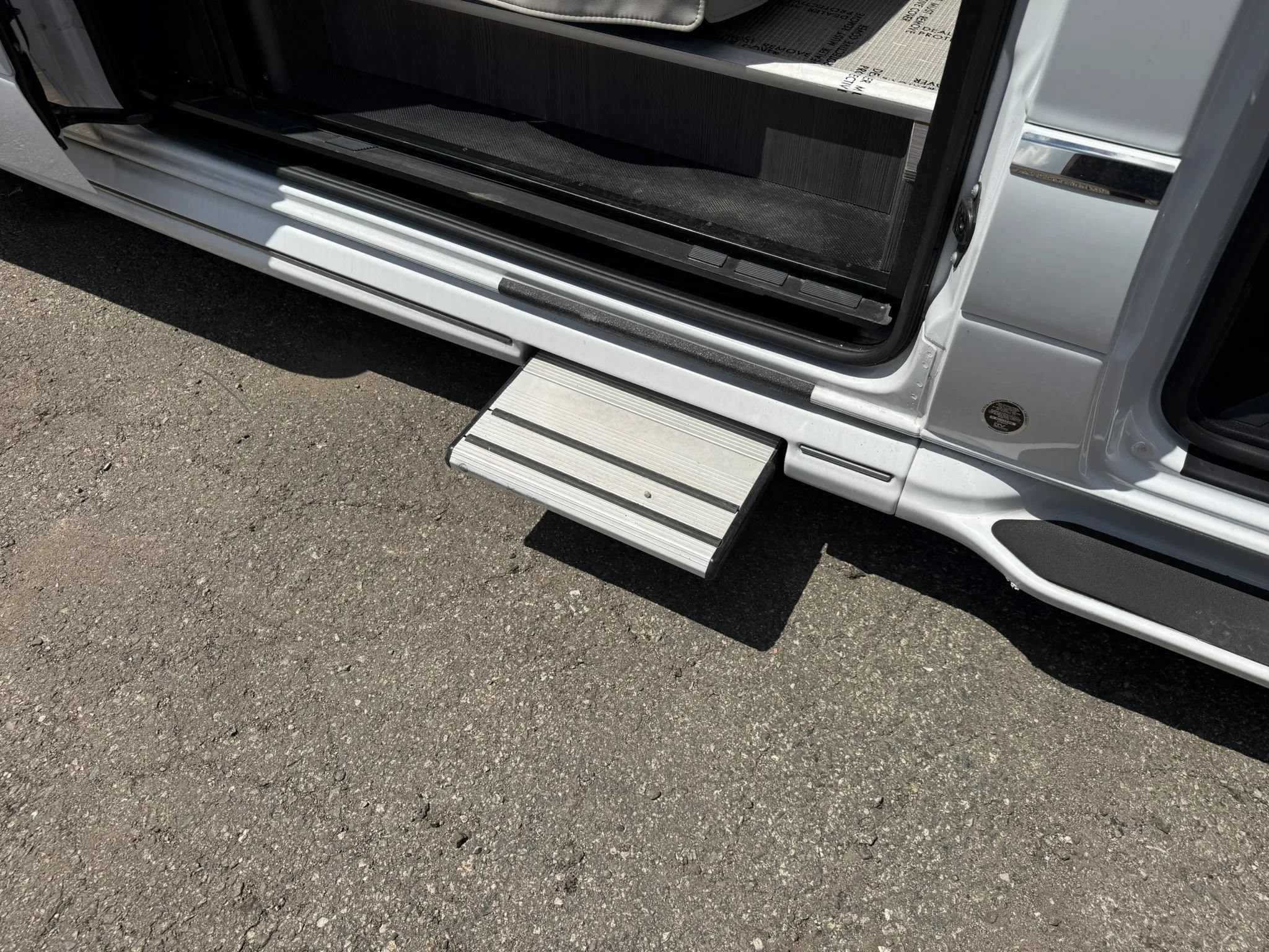 Used 2022 Mercedes-Benz Sprinter 3500 w/ Parking Package image 30