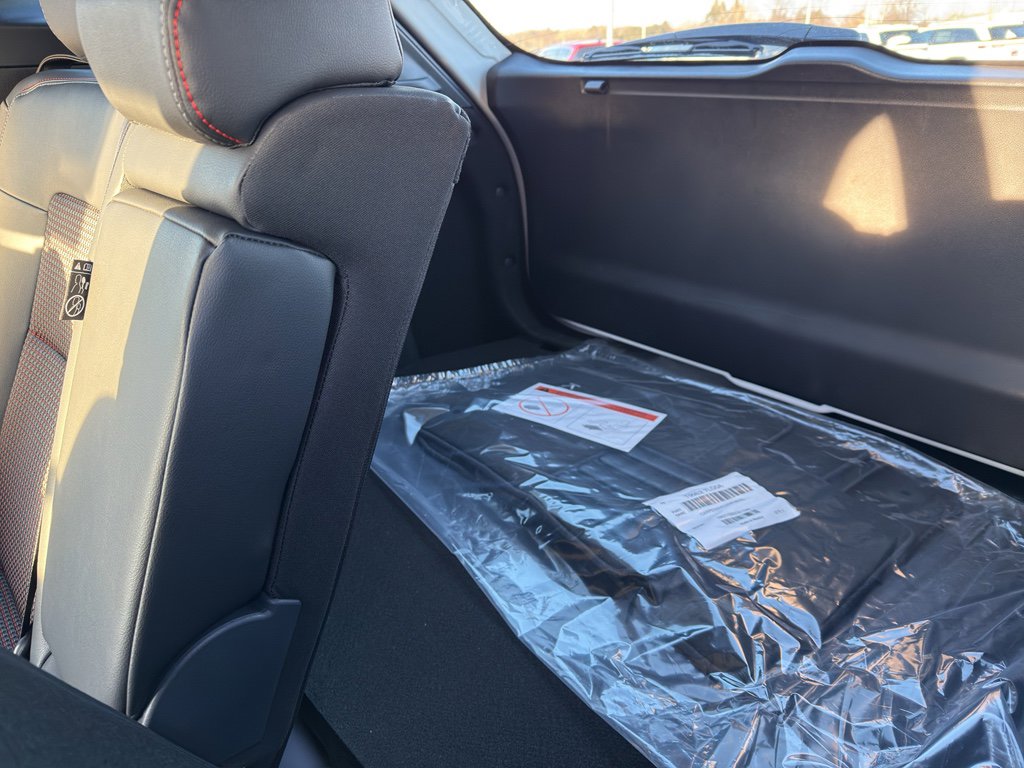 New 2026 Nissan Kicks SR image 33