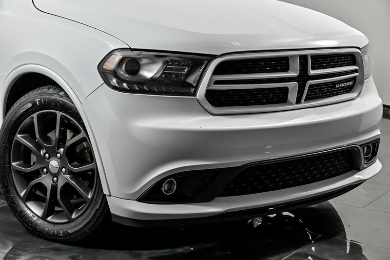 Used 2015 Dodge Durango R/T w/ Trailer Tow Group IV AWD/4WD image 2