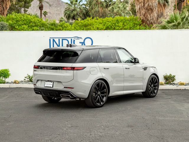 Used 2025 Land Rover Range Rover Sport Dynamic SE AWD/4WD image 6