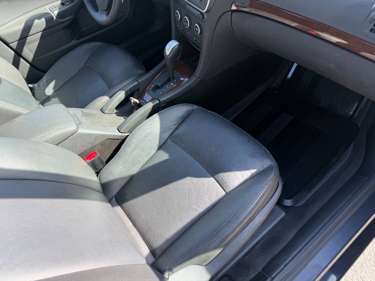 Used 2010 Saab 9-3 2.0T w/ Comfort Package FWD image 23