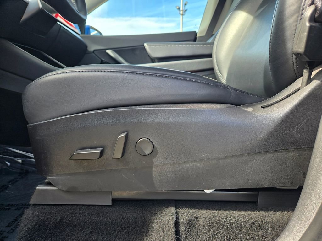 Used 2020 Tesla Model Y Long Range image 25