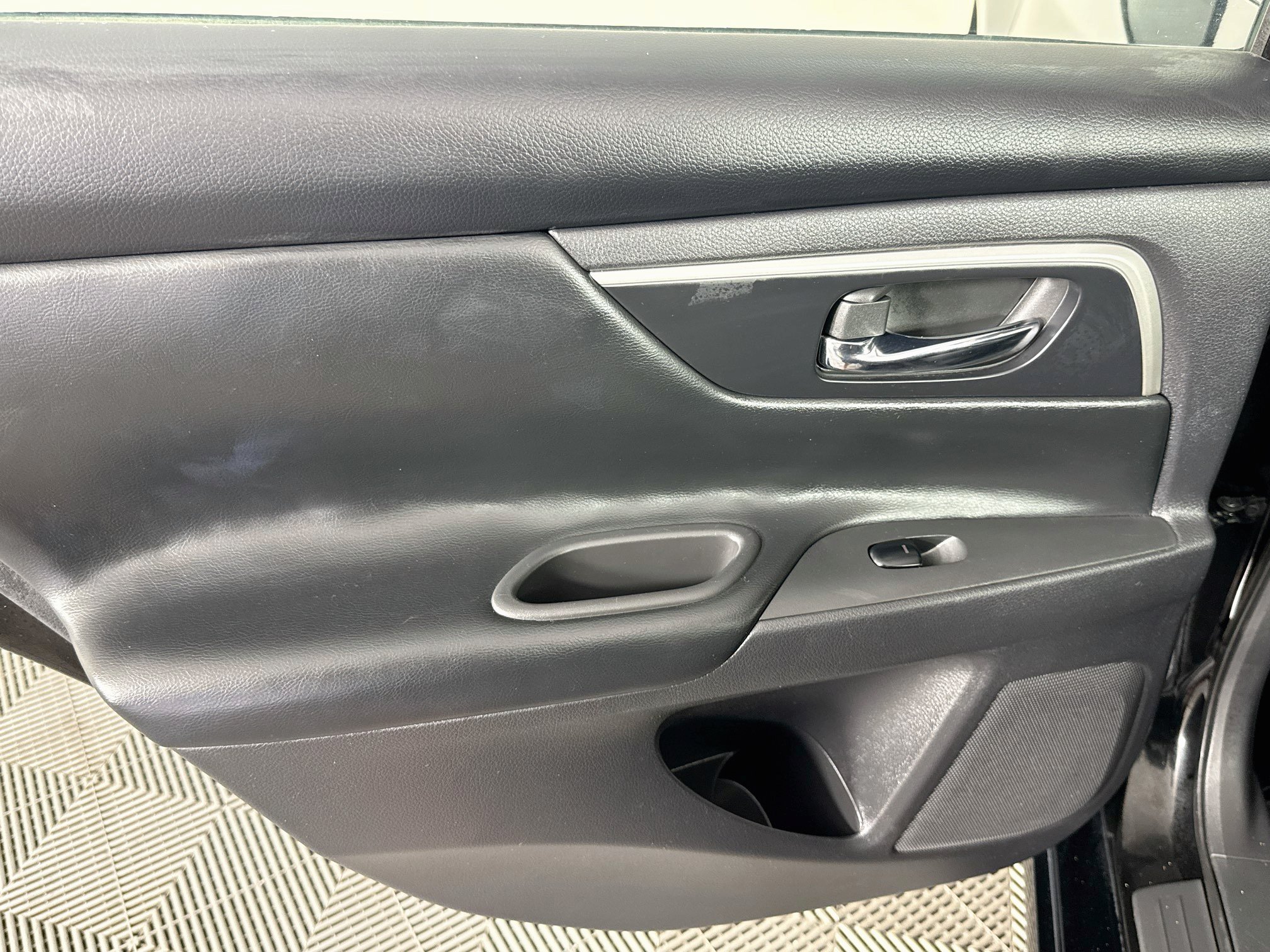 Used 2017 Nissan Altima 2.5 SL FWD image 42