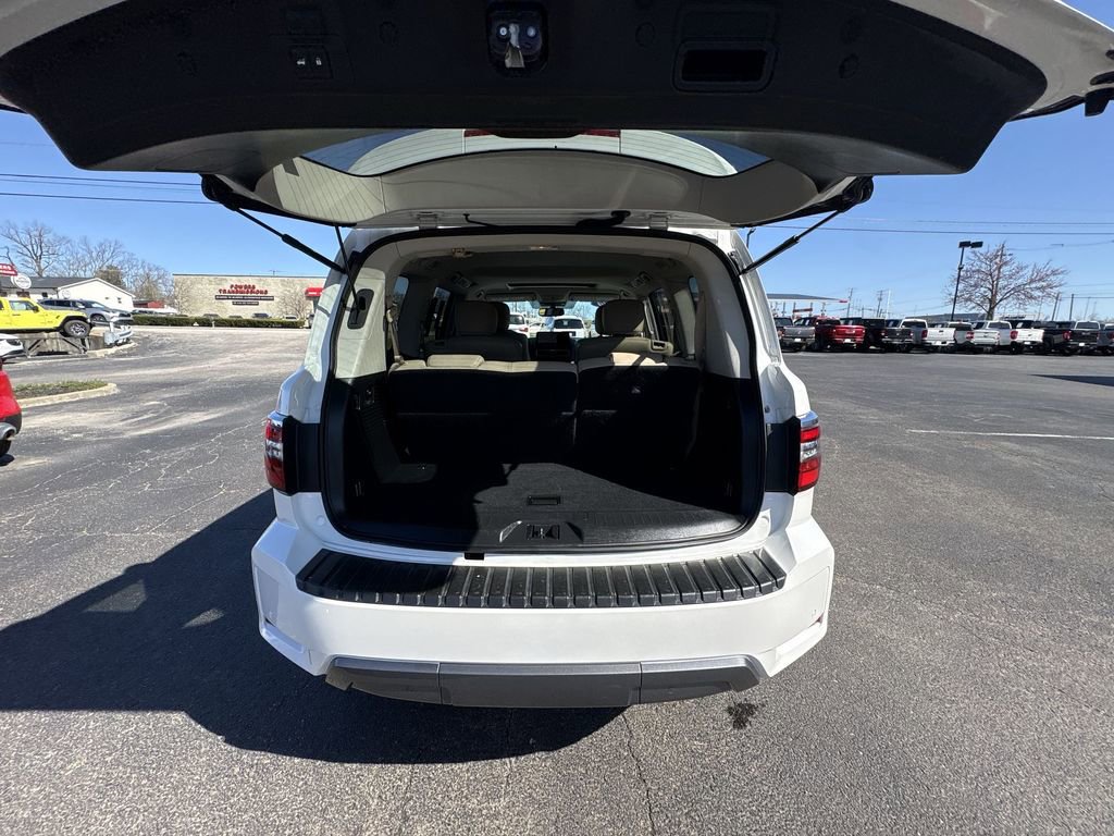 Used 2024 Nissan Armada SL w/ Captain's Chairs Package image 20