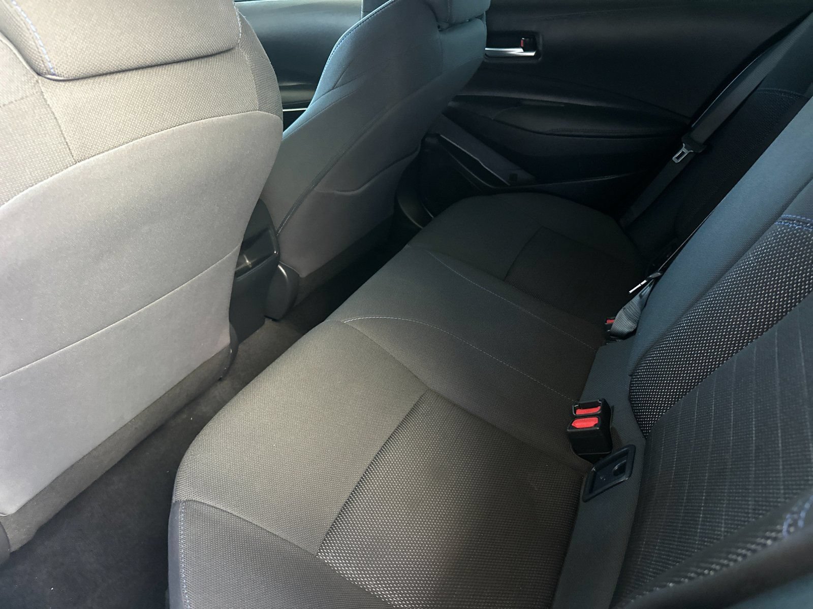 Used 2020 Toyota Corolla SE w/ Carpet Mat Package (TMS) FWD image 11