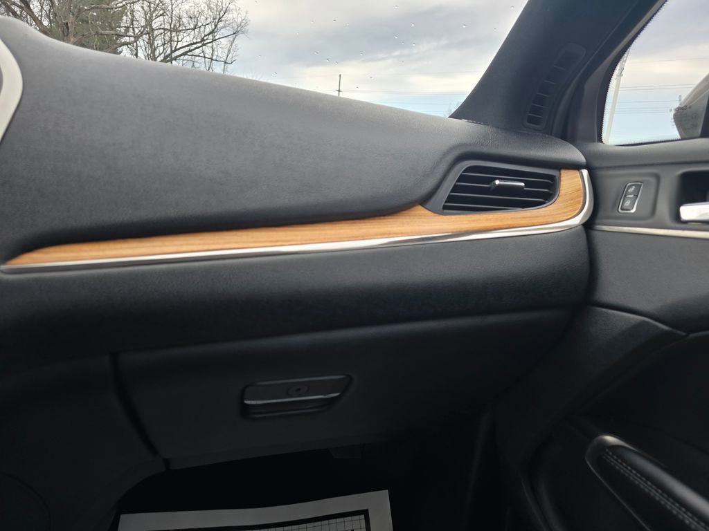 Used 2016 Lincoln MKC Select w/ Select Plus Package image 23