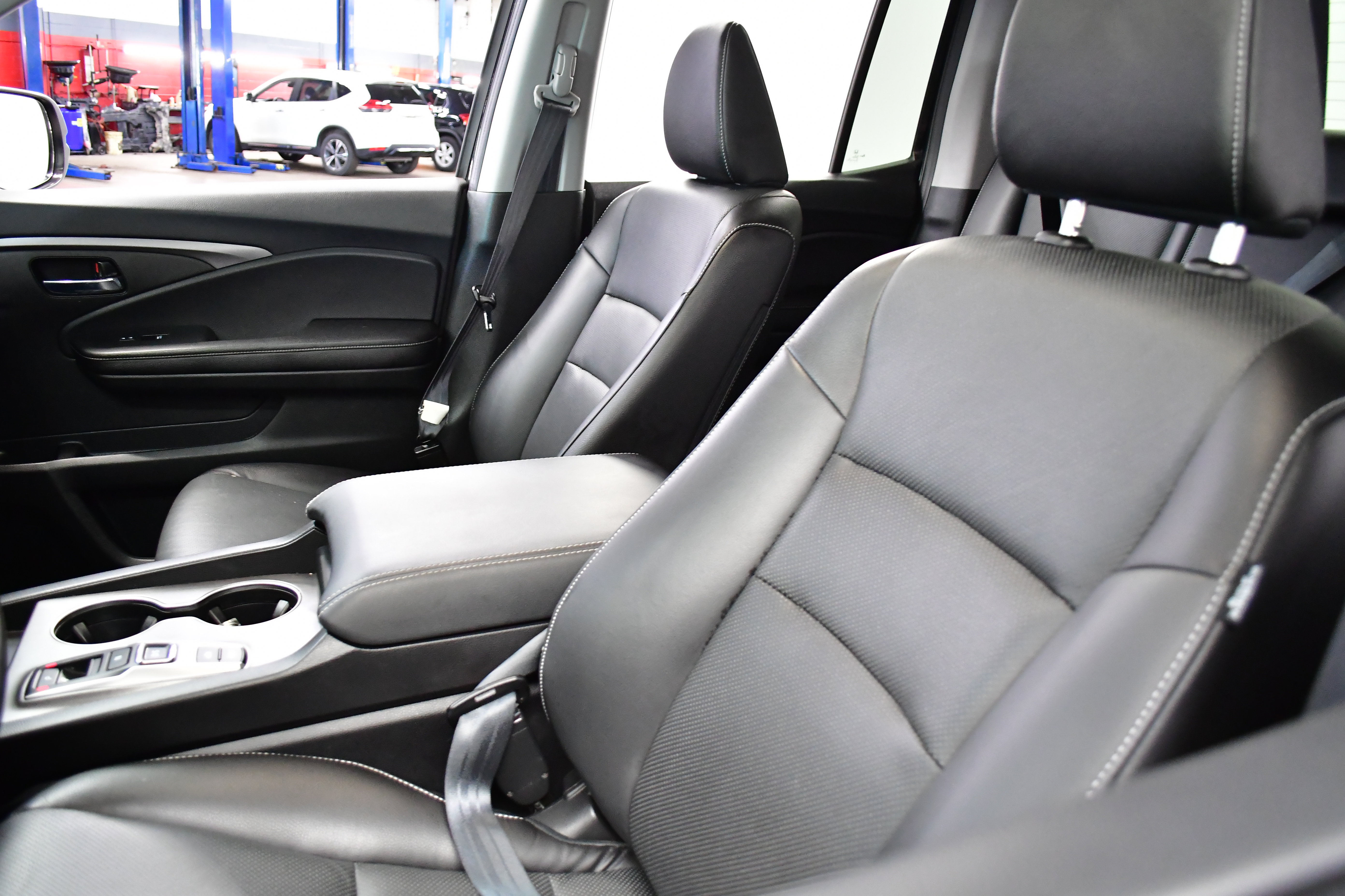 Used 2025 Honda Ridgeline RTL image 9