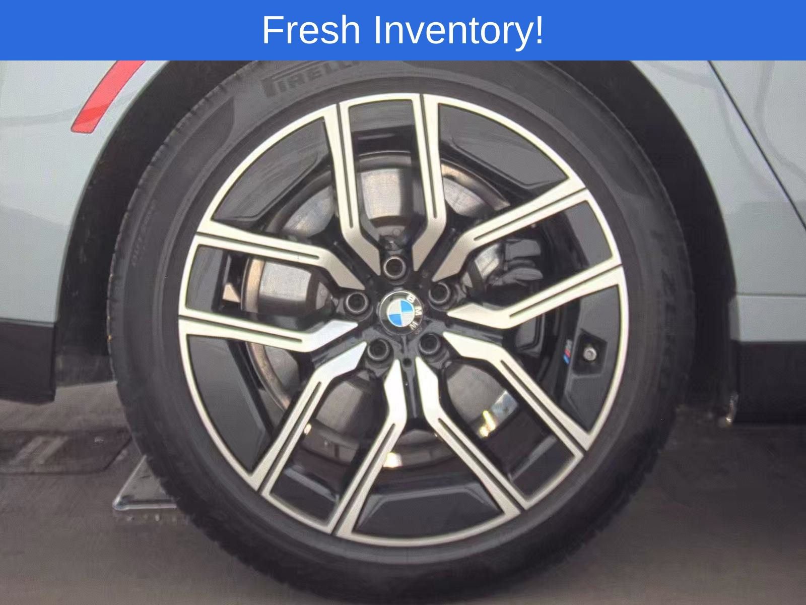 Used 2026 BMW 740i xDrive w/ Premium Package AWD/4WD image 11