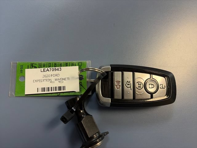 Used 2020 Ford Expedition Limited w/ Equipment Group 302A AWD/4WD image 48
