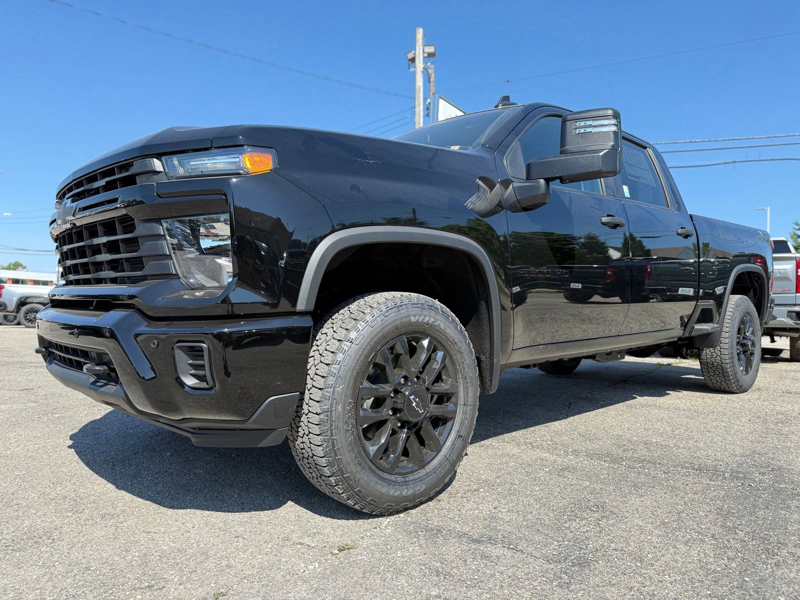 New 2026 Chevrolet Silverado 2500 Custom w/ Custom Value Package AWD/4WD image 2