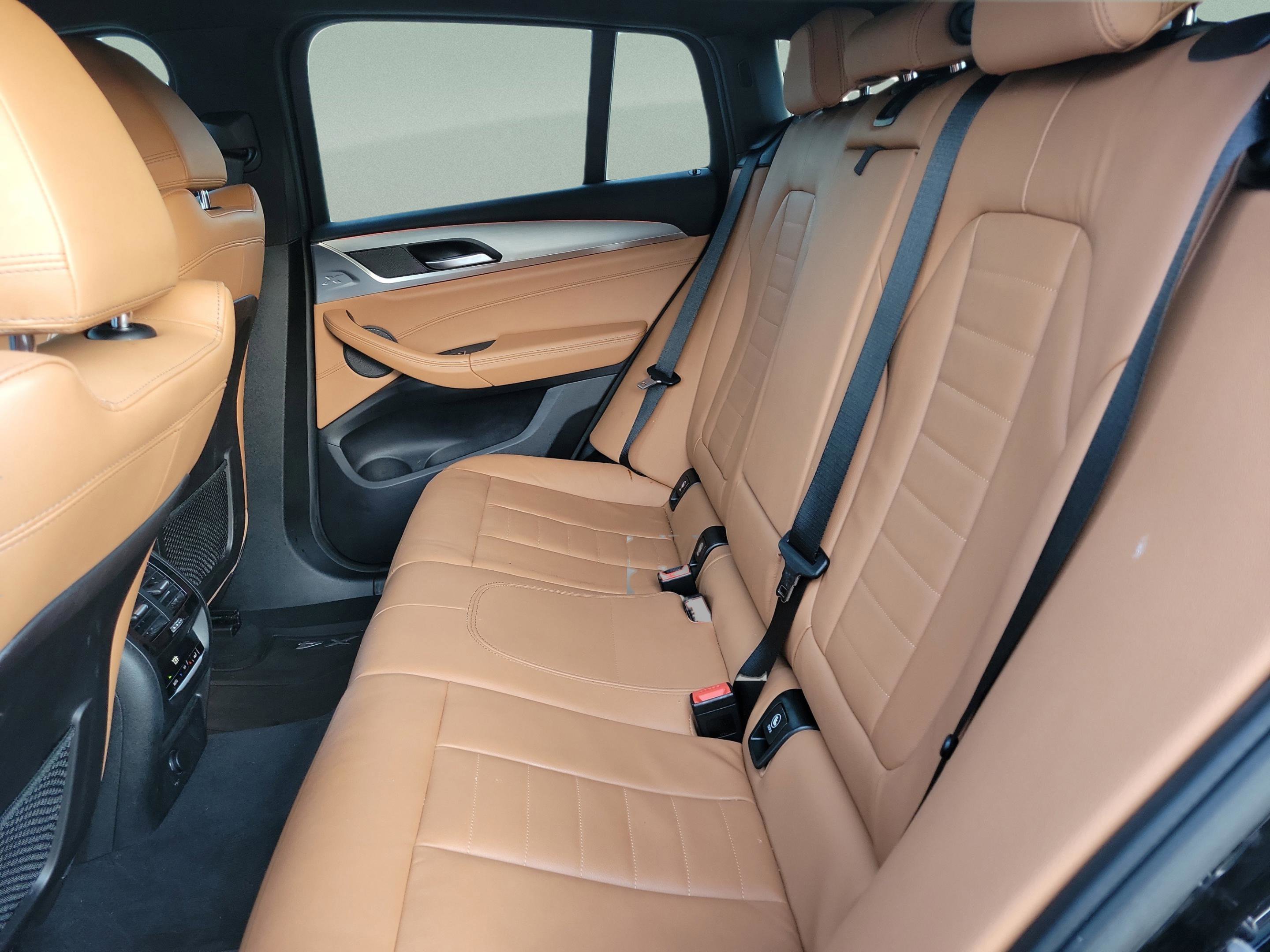 Used 2019 BMW X4 xDrive30i w/ Executive Package AWD/4WD image 6
