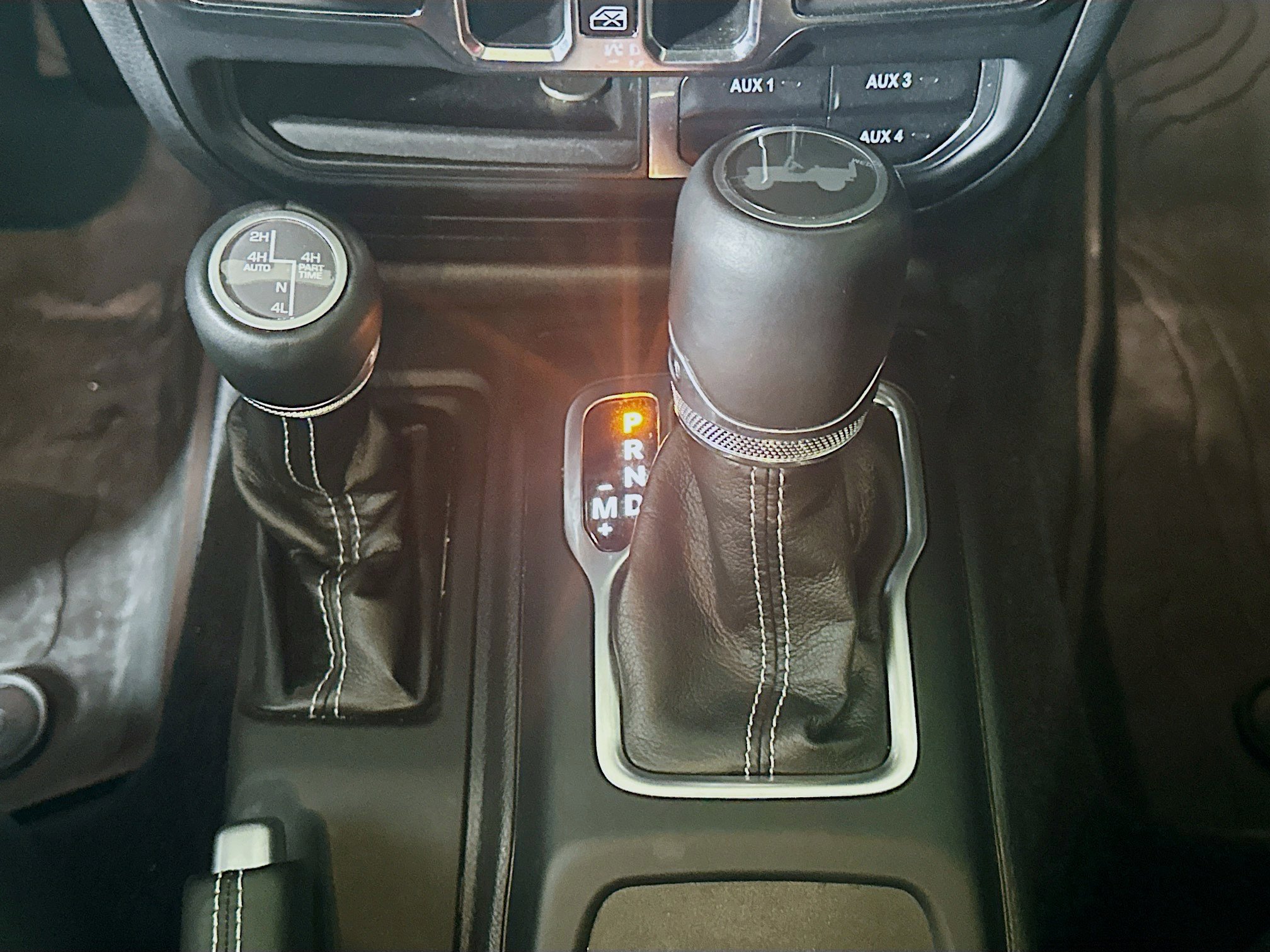 Used 2023 Jeep Wrangler Sahara w/ Cold Weather Group AWD/4WD image 24