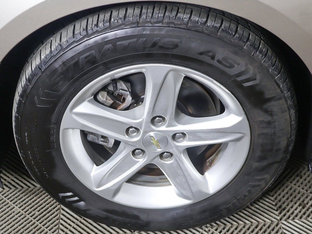 Used 2022 Chevrolet Malibu LS image 14