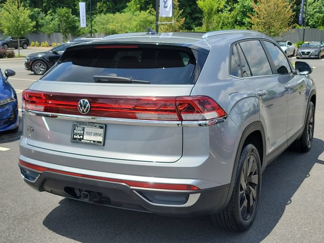 Used 2024 Volkswagen Atlas Cross Sport SE FWD image 16
