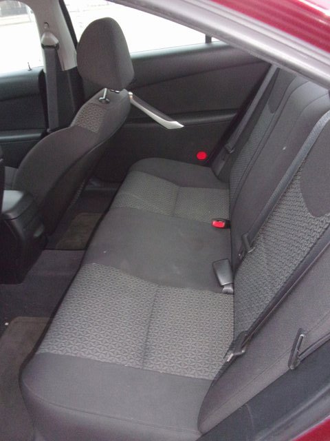 Used 2010 Pontiac G6 Sedan image 12