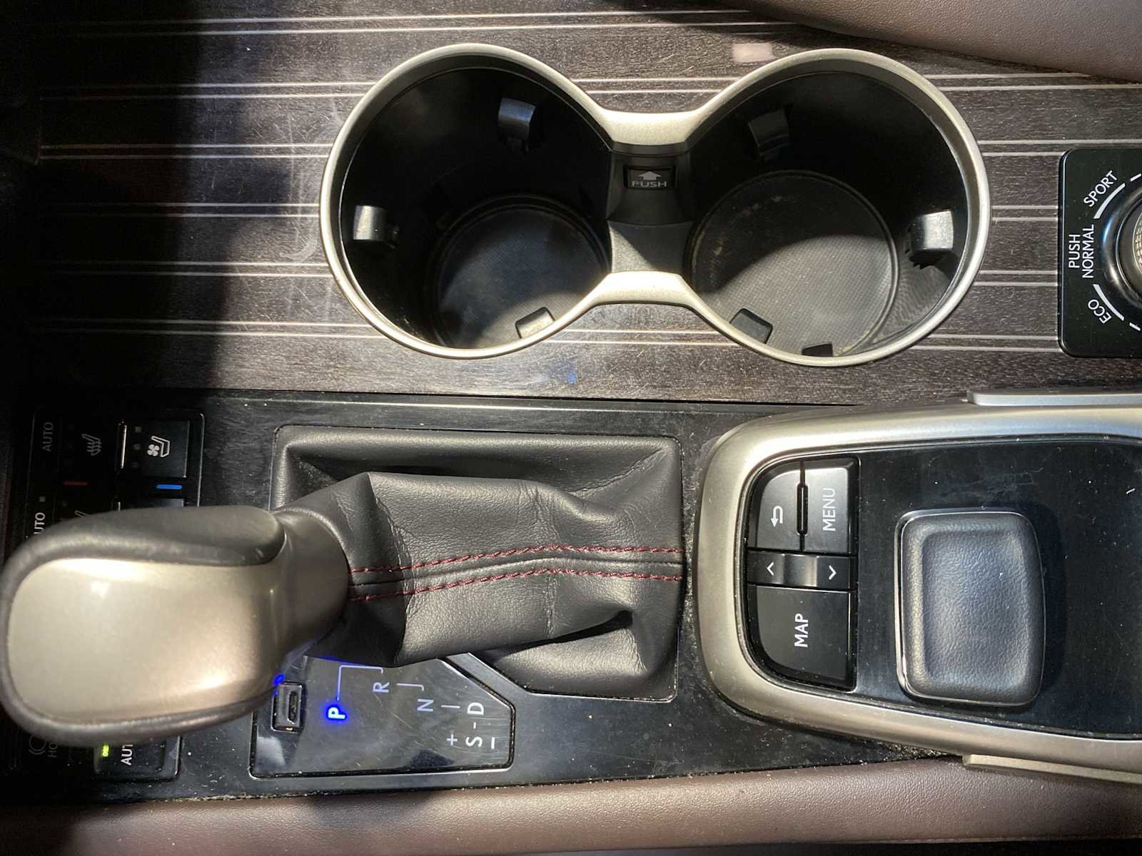 Used 2017 Lexus RX 450h AWD image 17