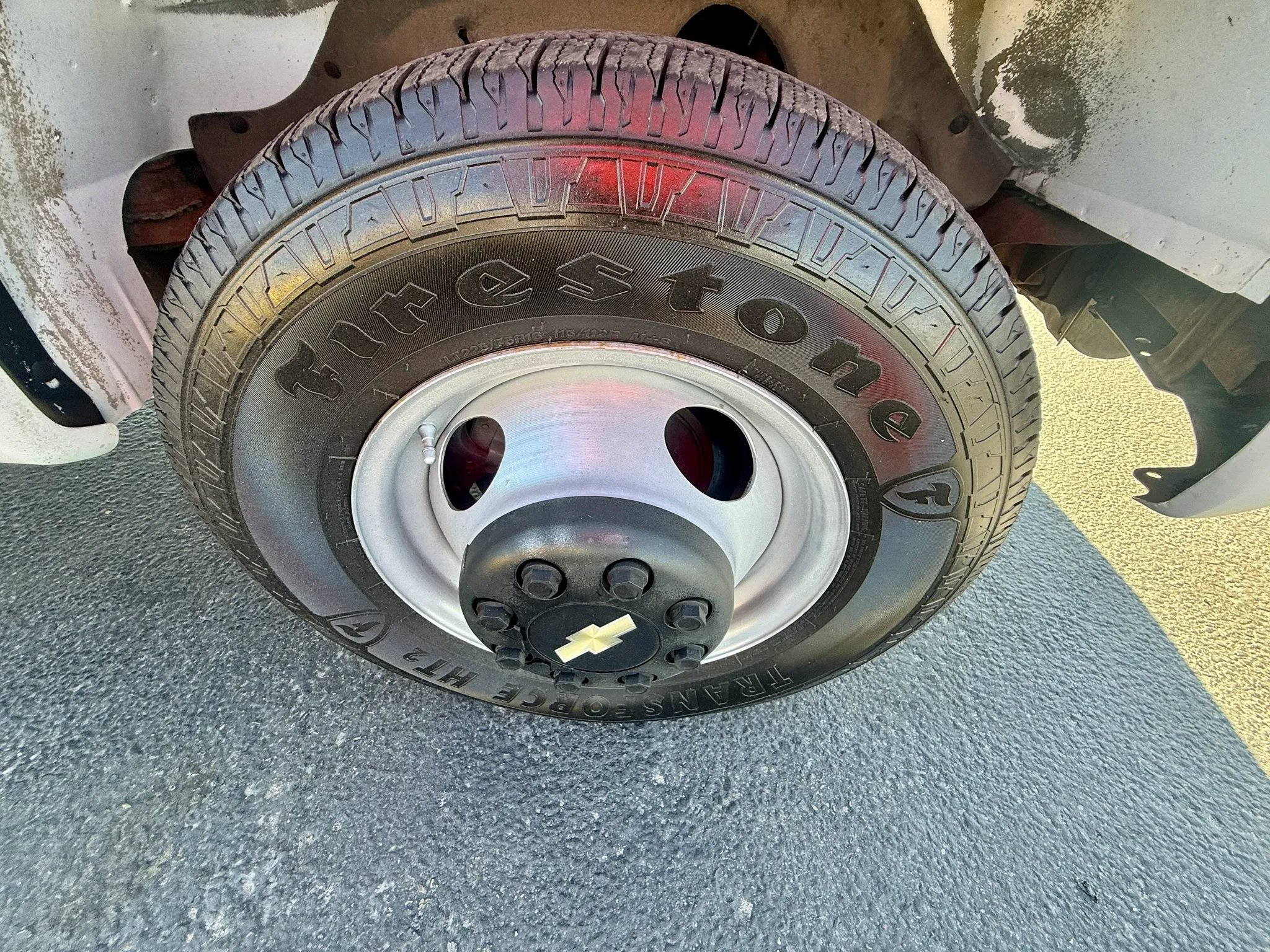 Used 2001 Chevrolet Express 3500 RWD image 16