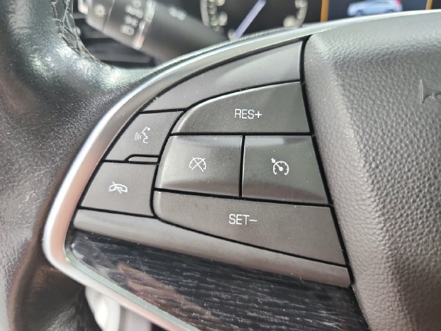 Used 2023 Cadillac XT5 Premium Luxury w/ LPO, Floor Liner Package AWD/4WD image 25