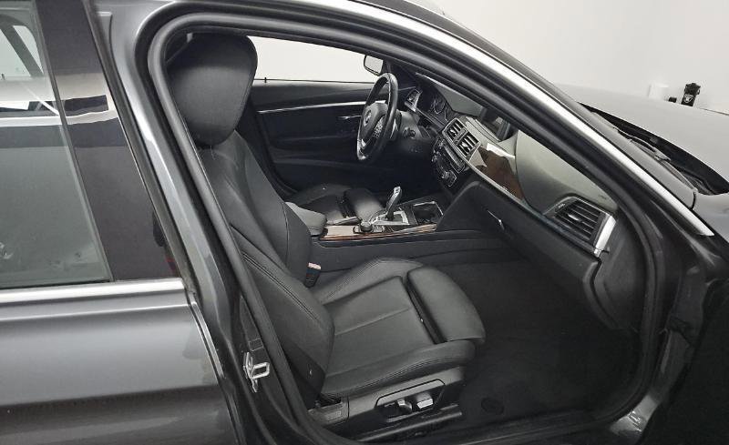 Used 2017 BMW 330e RWD image 6