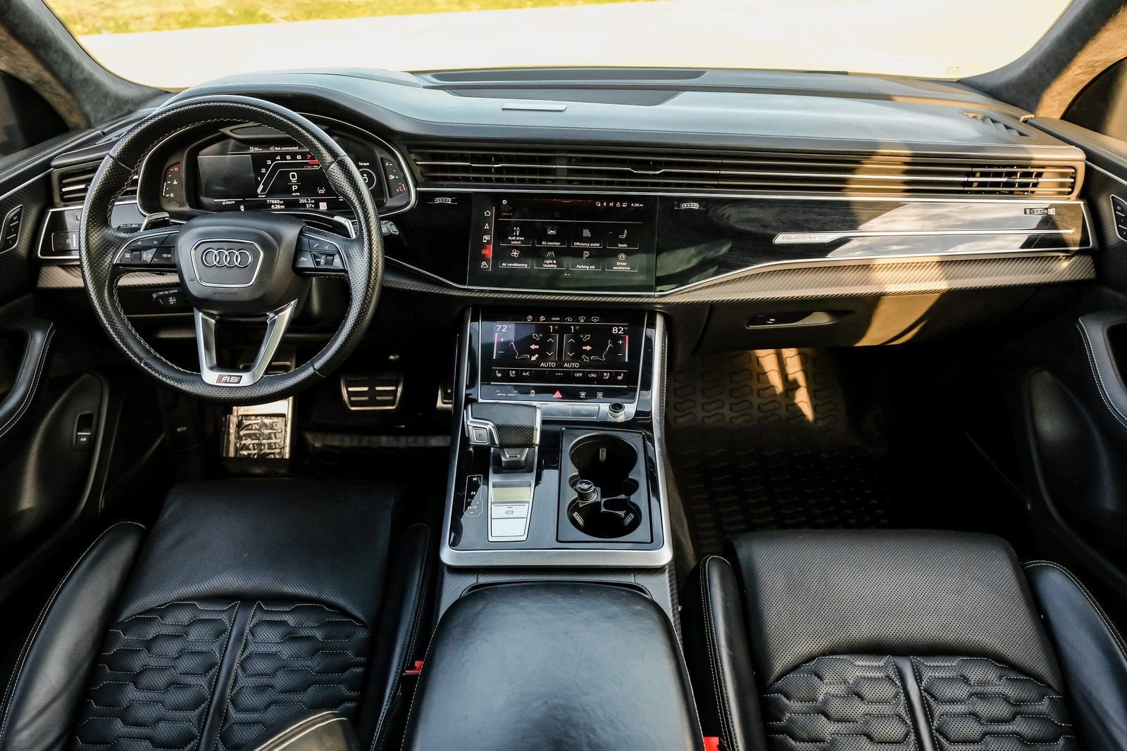 Used 2022 Audi RS Q8 4.0T image 4