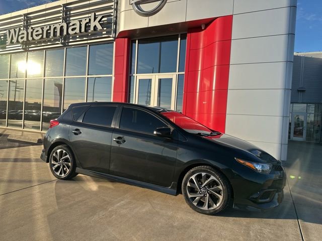 Used 2017 Toyota Corolla iM image 1