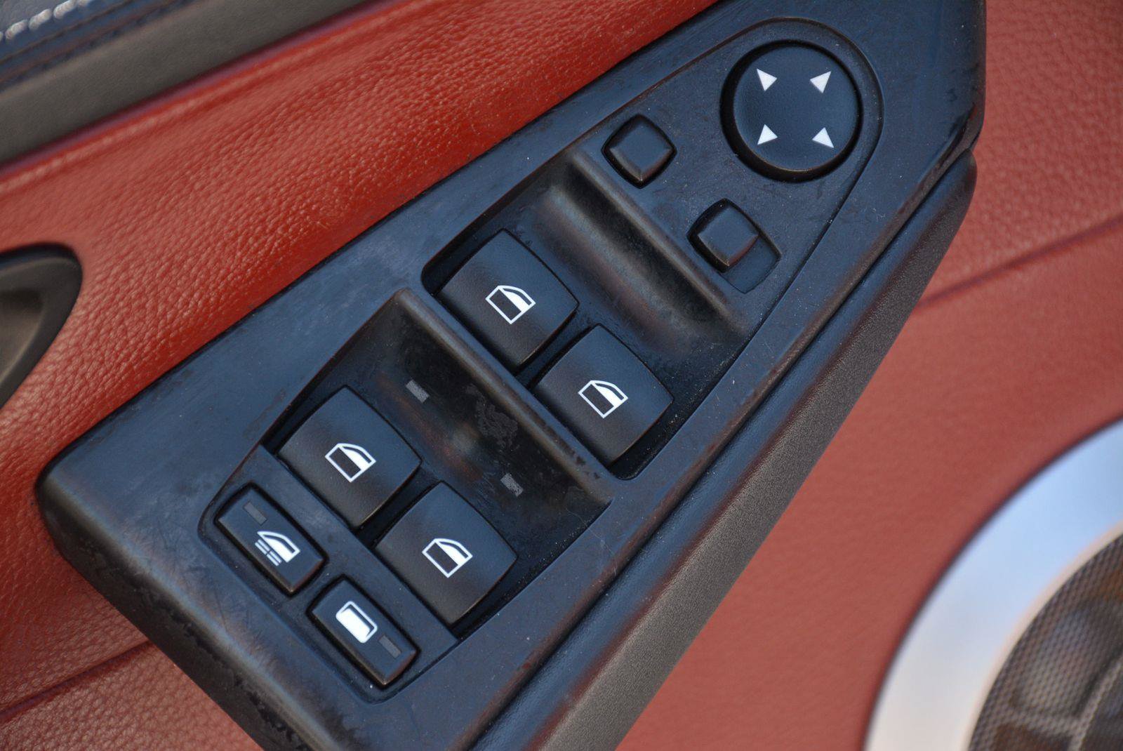 Used 2008 BMW M6 Convertible RWD image 11