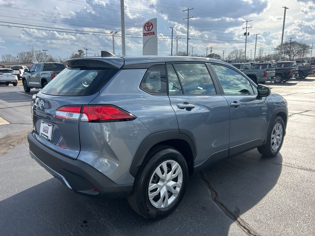 Used 2023 Toyota Corolla Cross L image 16