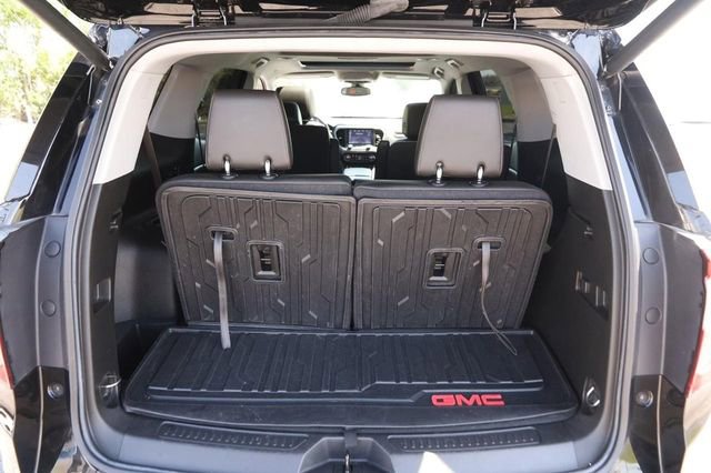 Used 2023 GMC Acadia AT4 w/ Technology Package image 8