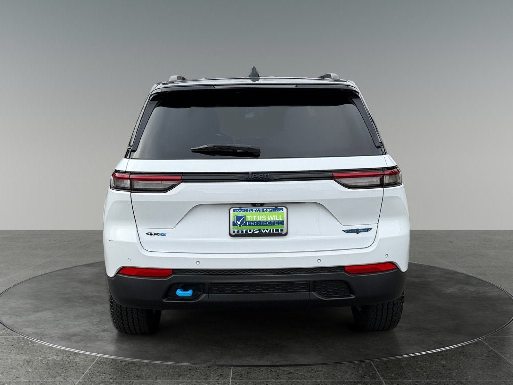 Used 2022 Jeep Grand Cherokee Trailhawk AWD/4WD image 9
