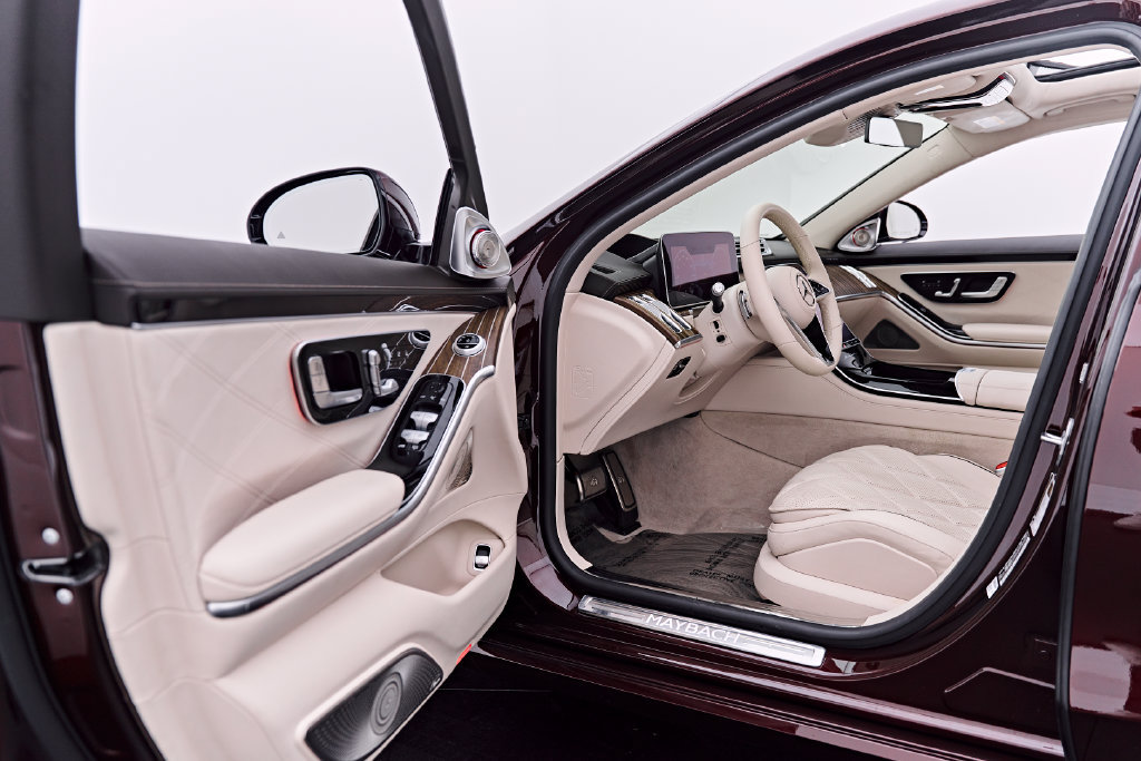 Used 2024 Mercedes-Benz Maybach S 680 4MATIC image 39