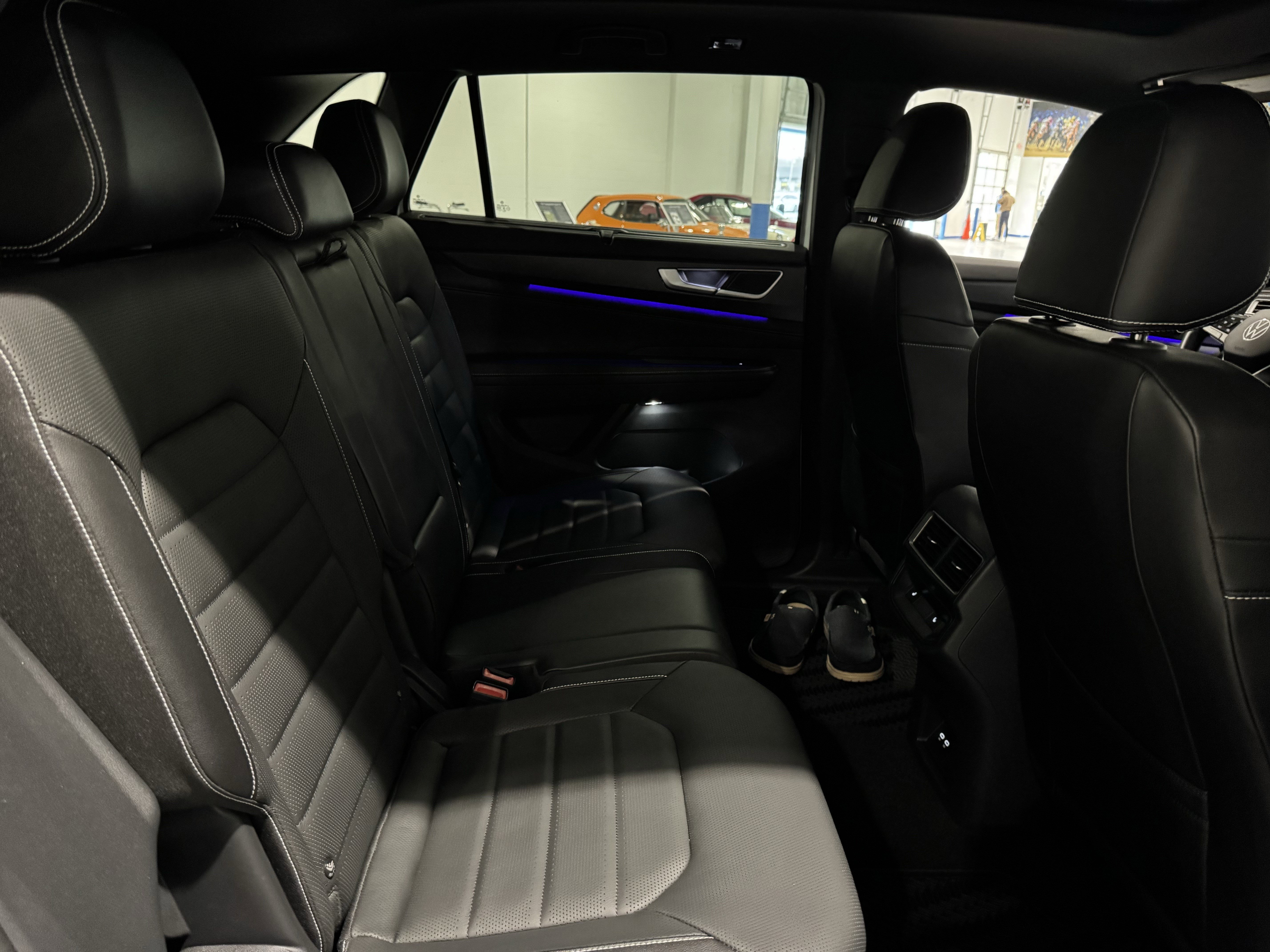 Used 2024 Volkswagen Atlas Cross Sport SEL R-Line image 36