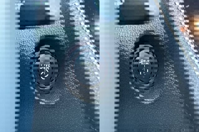 Certified 2024 Toyota Corolla Cross SE w/ Moonroof Package image 28