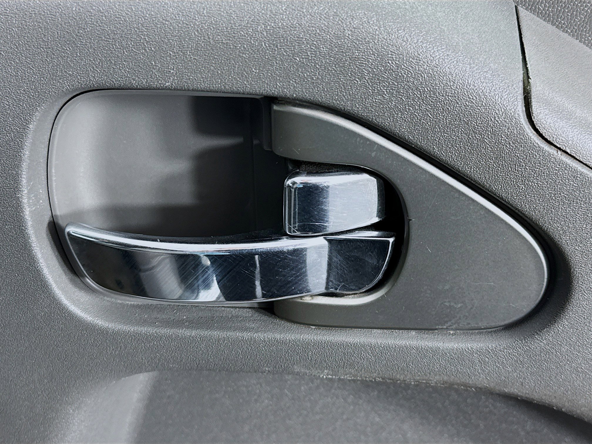 Used 2016 Nissan Frontier S image 49