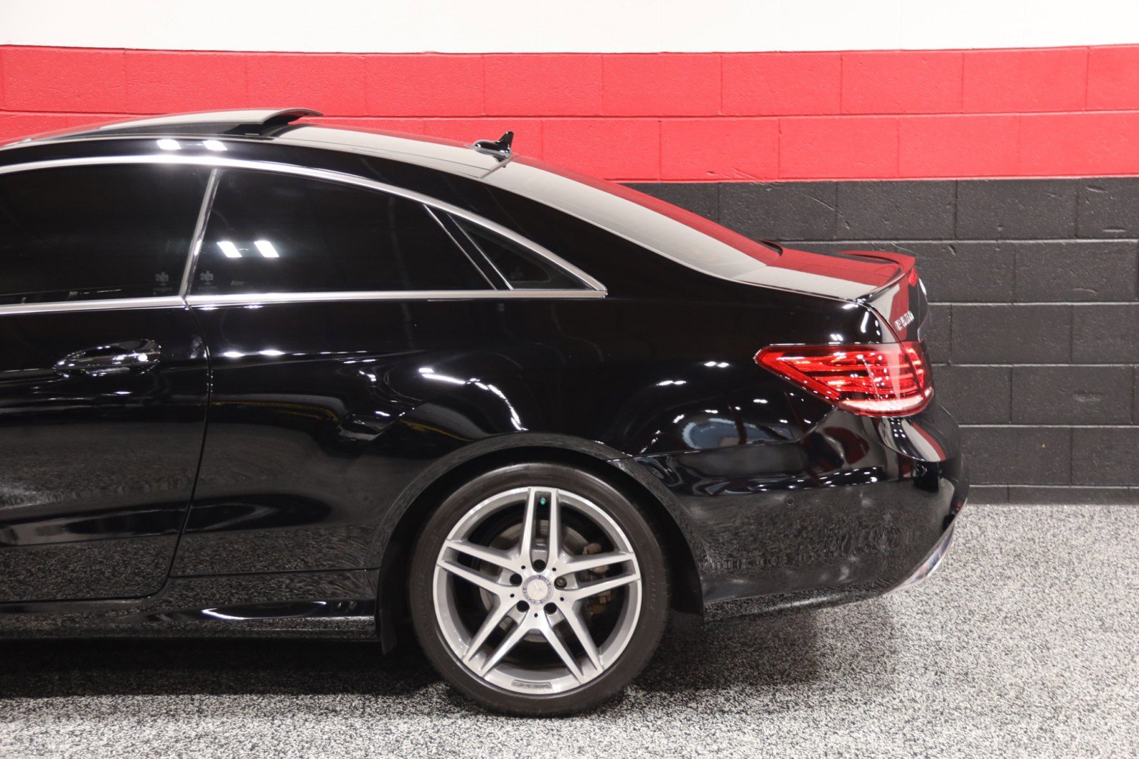 Used 2014 Mercedes-Benz E 550 Coupe image 23