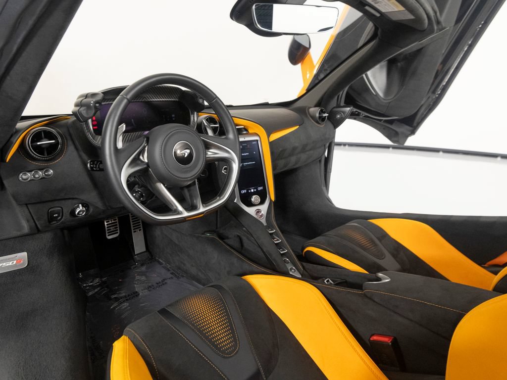 Used 2024 McLaren 750S Spider RWD image 17