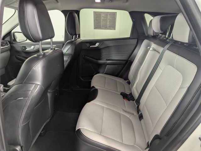 Used 2023 Ford Escape SE image 22