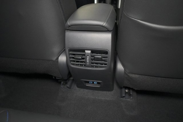 Certified 2024 Toyota Corolla Cross XSE image 33