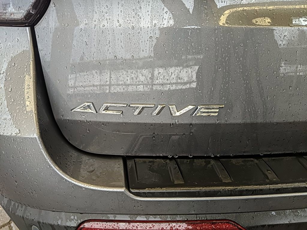 Used 2025 Ford Explorer Active image 7