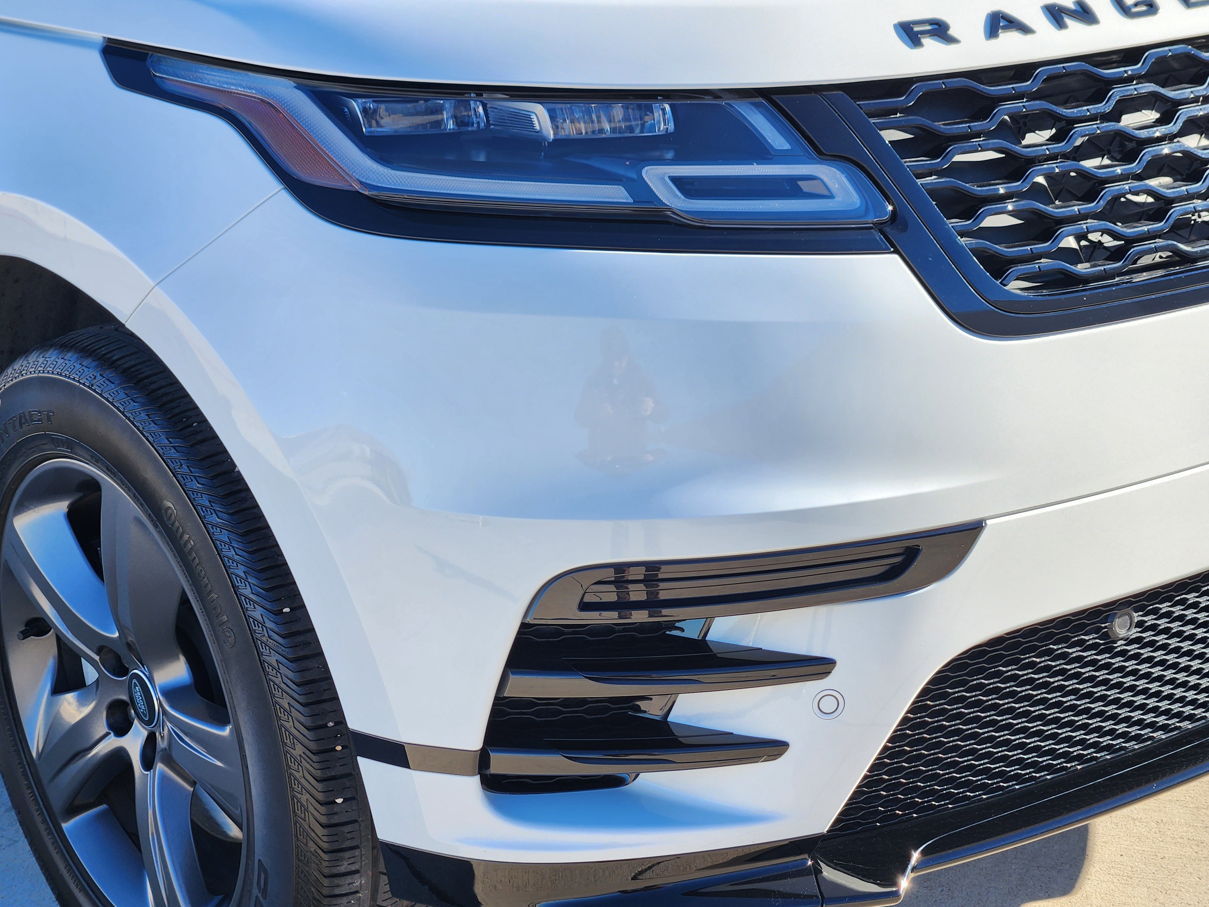 Certified 2022 Land Rover Range Rover Velar R-Dynamic S image 8