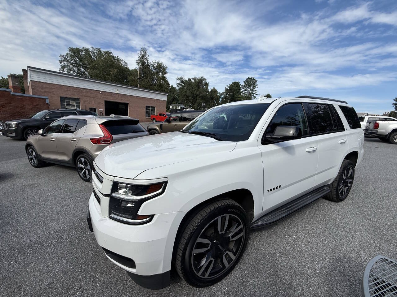 Used 2020 Chevrolet Tahoe LT w/ RST Edition AWD/4WD image 5