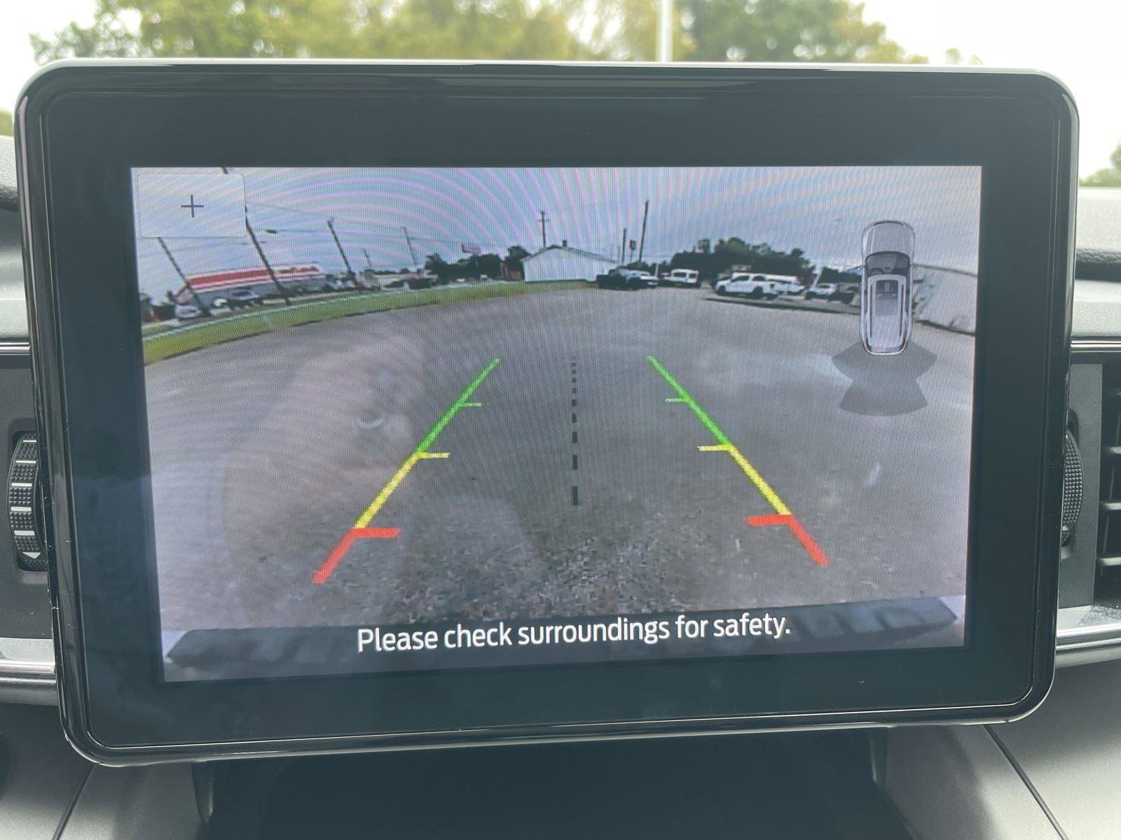 Certified 2022 Ford Explorer XLT w/ Equipment Group 202A image 17