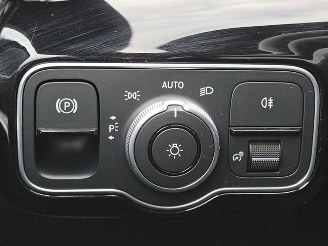 Used 2025 Mercedes-Benz CLA 250 4MATIC image 10